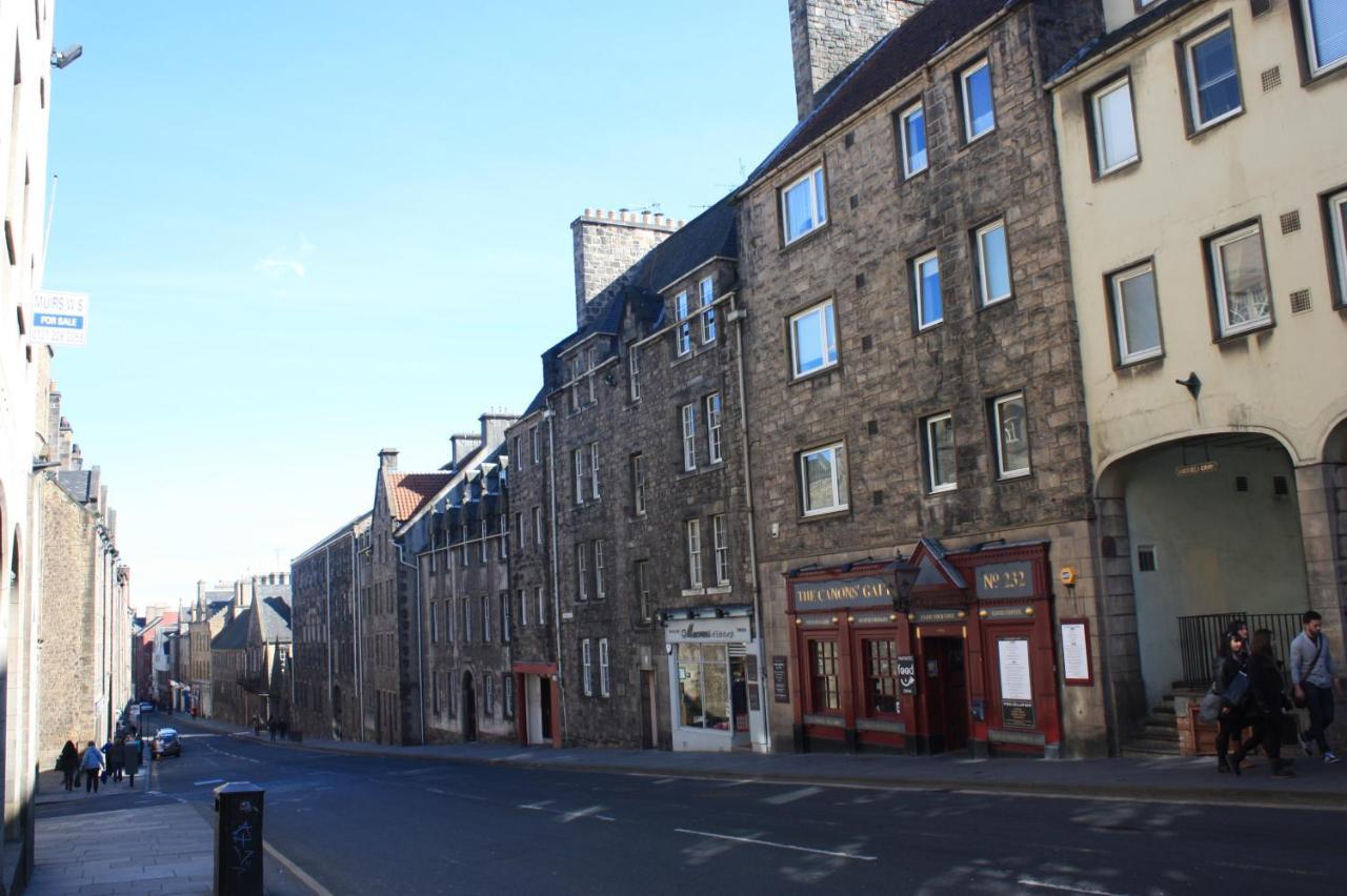 Royal Mile Famous Canongate Flat EDI Eksteriør bilde
